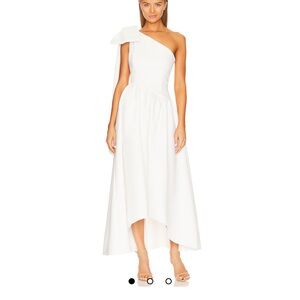 Elliatt White One-Shoulder Dress